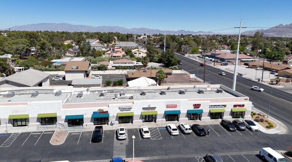 3380 E Russell Rd, Las Vegas, NV à louer - Photo de l’immeuble – Image 3 sur 3