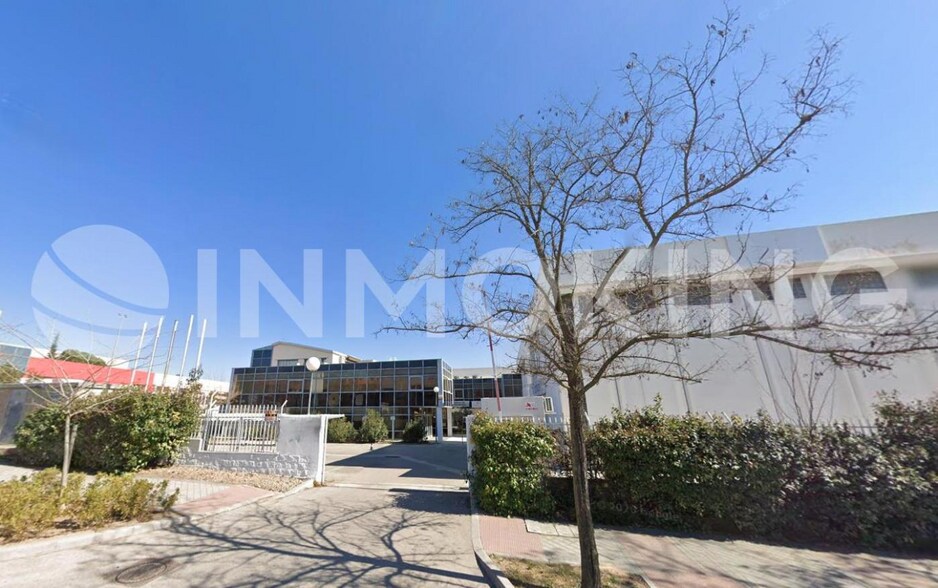 Industriel/Logistique dans Tres Cantos, Madrid à vendre - Photo de l’immeuble – Image 3 sur 11