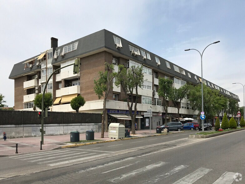 Immeuble residentiel dans Torrejón de Ardoz, Madrid à vendre - Photo principale – Image 1 sur 2