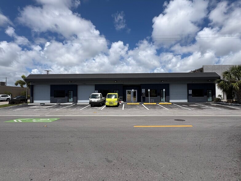 4019 NE 6th Ave, Oakland Park, FL à vendre - Photo de l’immeuble – Image 2 sur 11