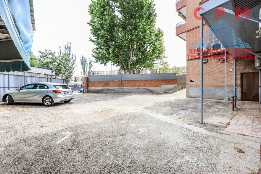 Avenida del Doctor Federico Rubio y Galí, Madrid, Madrid à vendre - Photo de l’immeuble – Image 3 sur 3