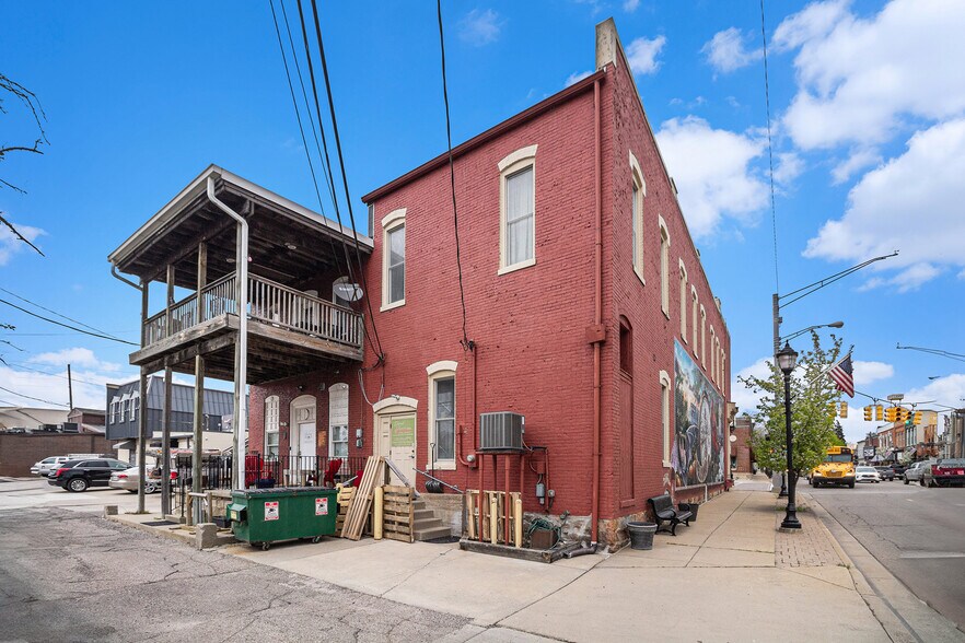 101 N Lafayette St, South Lyon, MI à vendre - Photo de l’immeuble – Image 3 sur 22