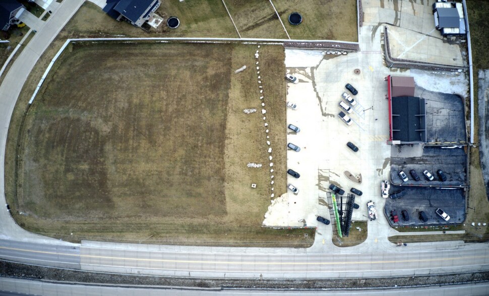 8116 Veterans Memorial Pky, Saint Peters, MO à vendre - Aérien – Image 3 sur 5
