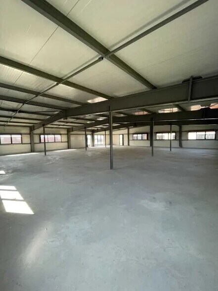 Local d’activités dans Boos à louer - Photo intérieure – Image 3 sur 3