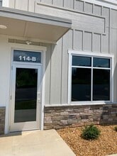 114 Commerce Center Loop, Mooresville, NC à louer Photo de l’immeuble– Image 1 sur 11