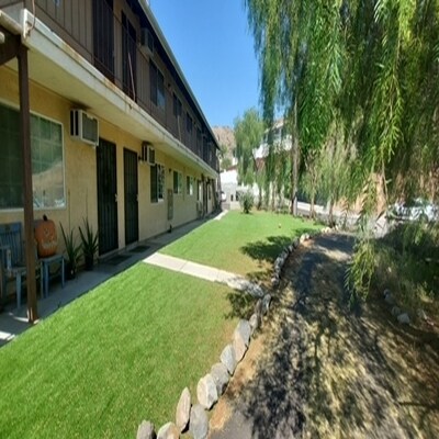 17717 Scherzinger Ln, Santa Clarita, CA à vendre - Photo de l’immeuble – Image 3 sur 19