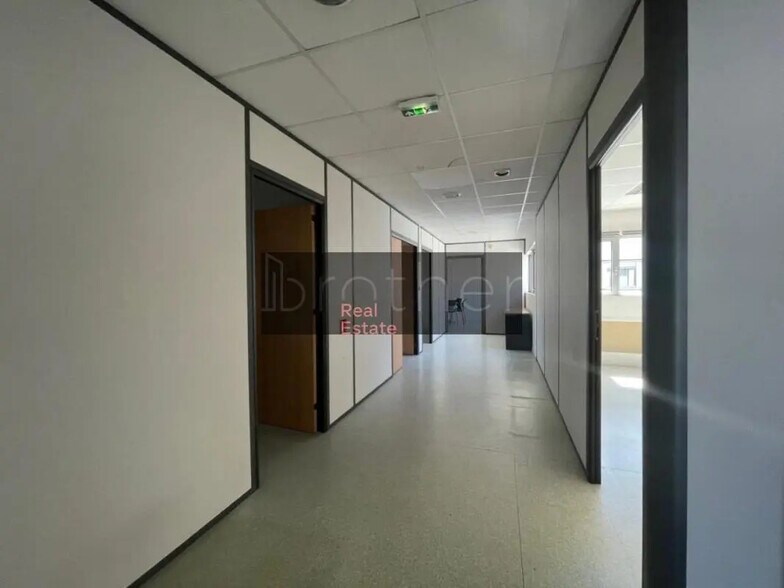 Bureau dans Bordeaux à louer - Photo de l’immeuble – Image 2 sur 5