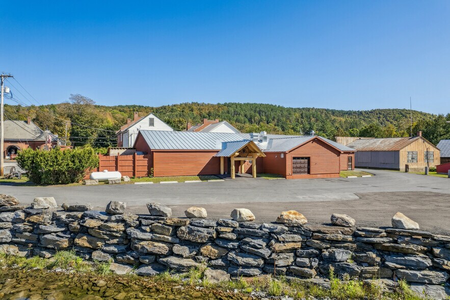1 Maple ave, Chelsea, VT à vendre - Photo de l’immeuble – Image 3 sur 50