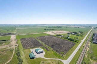 Plus de détails pour 1001A Hwy 2 A, Carstairs, AB - Terrain à vendre