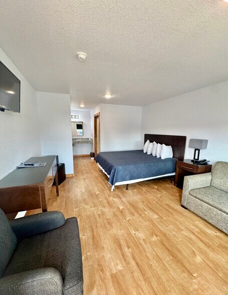 500 SE Lincoln Rd, Idabel, OK à vendre - Photo de l’immeuble – Image 2 sur 55