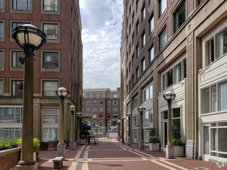 30 Rowes Wharf, Boston, MA à louer - Photo de l’immeuble – Image 2 sur 19