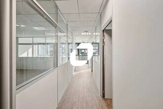 Bureau dans Champagne-au-Mont-d'Or à louer Photo intérieure– Image 2 sur 8