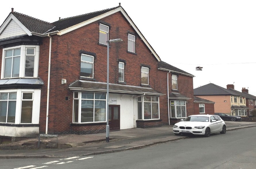 1 Vale Vw, Newcastle Under Lyme à louer - Photo principale – Image 1 sur 5