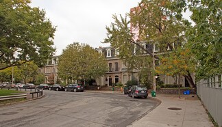Plus de détails pour 5-15 Clarence Sq, Toronto, ON - Local commercial à louer
