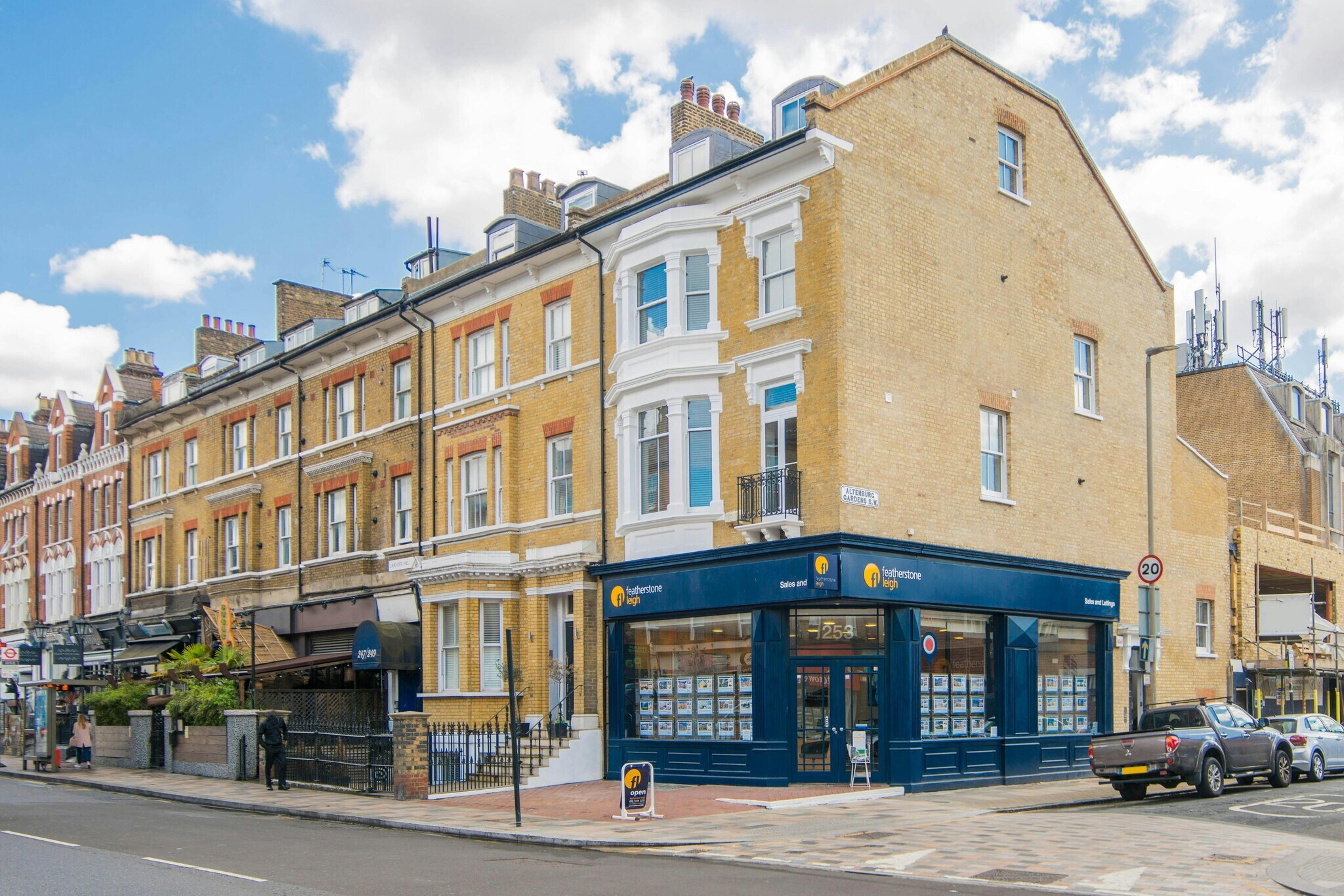 66 Altenburg Gdn, Londres à vendre Photo de l’immeuble– Image 1 sur 10