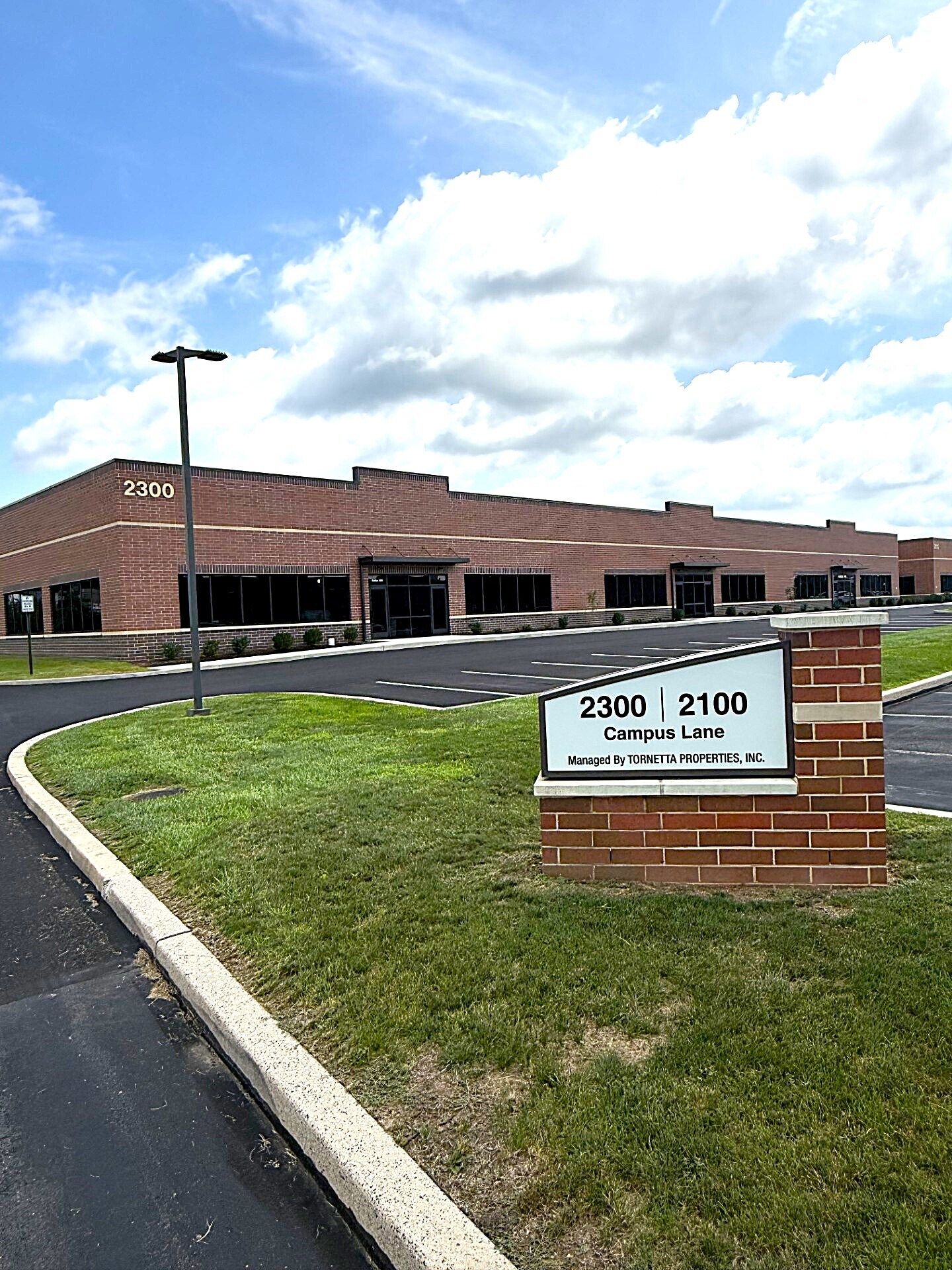 2300 Campus Ln, East Norriton, PA à louer Photo de l’immeuble– Image 1 sur 7