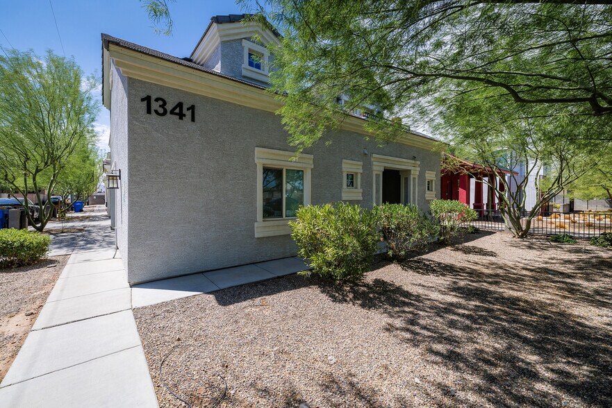 1341 E Polk St, Phoenix, AZ à vendre - Photo de l’immeuble – Image 3 sur 13