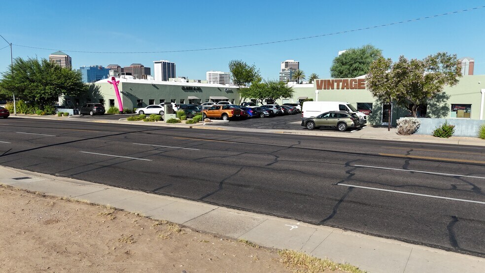 3508 N 7th St, Phoenix, AZ à louer - Photo de l’immeuble – Image 2 sur 12