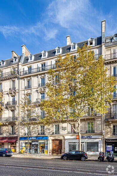 Boulevard Malesherbes, Paris à louer - Photo de l’immeuble – Image 2 sur 8