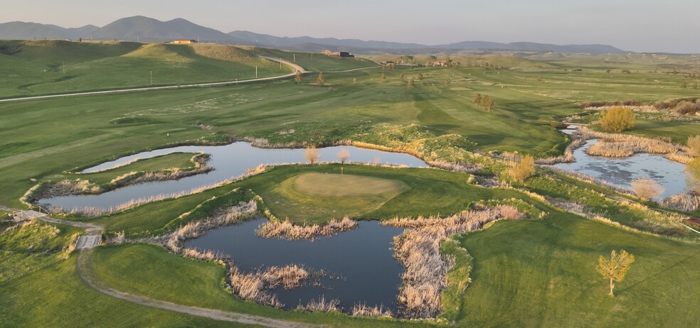 464 Rifle Range Rd, Lewistown, MT à vendre - Photo de l’immeuble – Image 1 sur 23