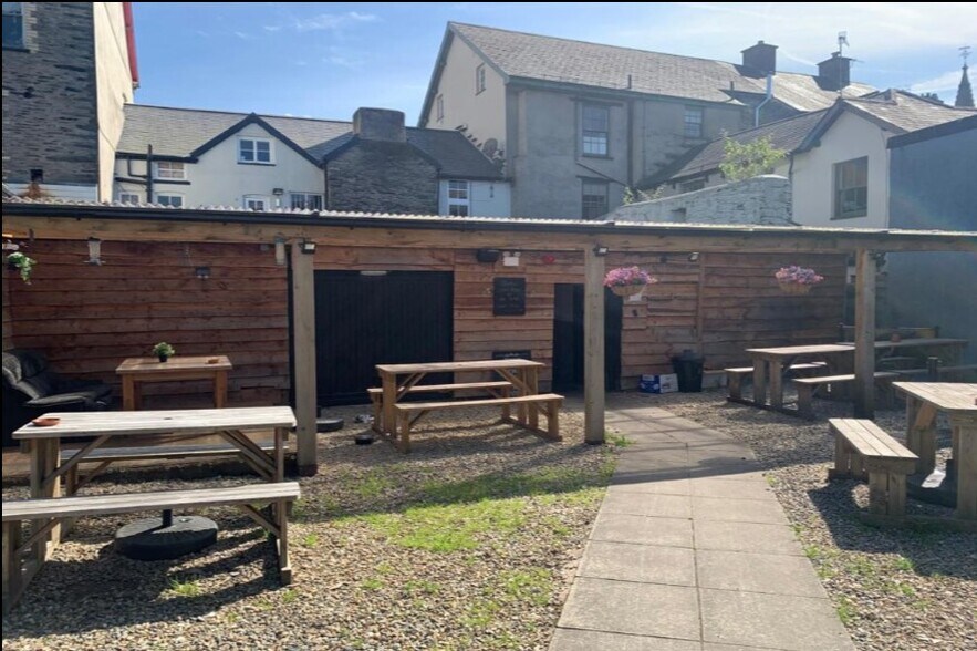 11 Heol Maengwyn, Machynlleth à vendre - Photo de l’immeuble – Image 3 sur 7