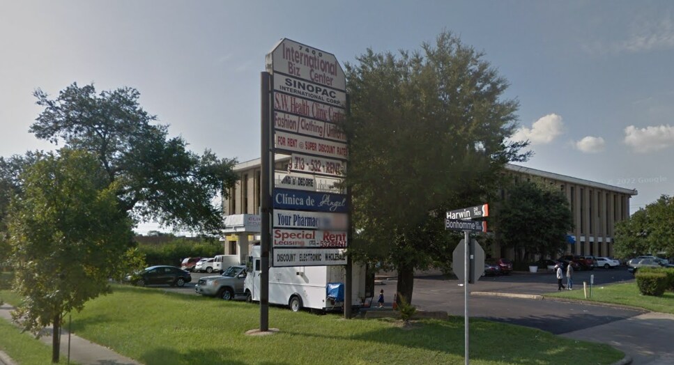 7400 Harwin Dr, Houston, TX à louer Photo de l’immeuble– Image 1 sur 16