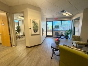 9160 E bahia Dr, Scottsdale, AZ à louer Photo intérieure– Image 2 sur 7