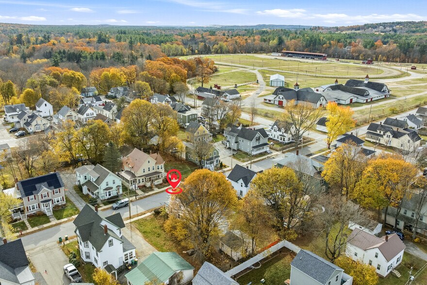 51 Chestnut St, Rochester, NH à vendre - Photo de l’immeuble – Image 2 sur 67