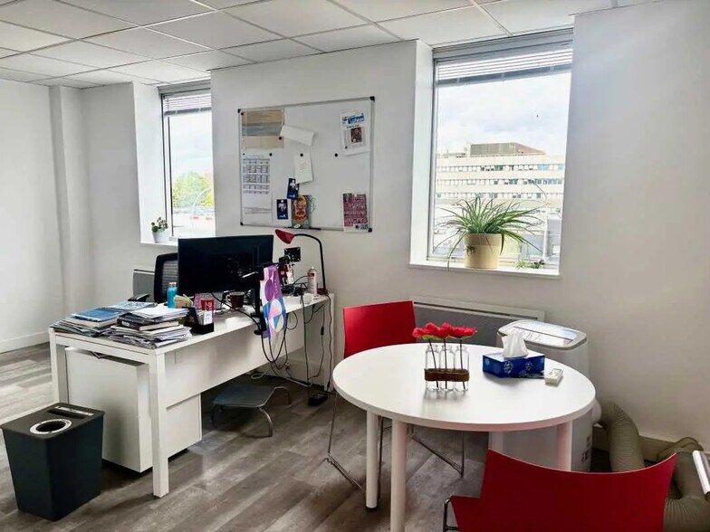 Bureau dans Créteil à louer - Photo intérieure – Image 2 sur 10