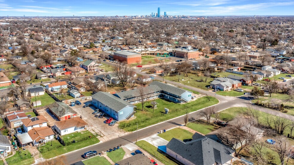 2801 SW 42nd St, Oklahoma City, OK à vendre - Photo de l’immeuble – Image 3 sur 9