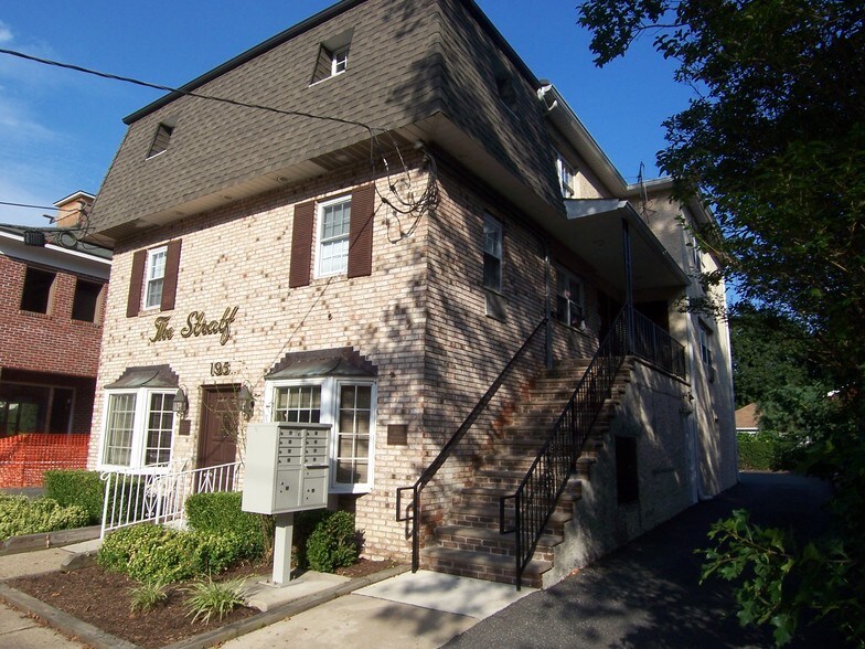 195 3rd Ave, Westwood, NJ à vendre - Photo principale – Image 1 sur 21