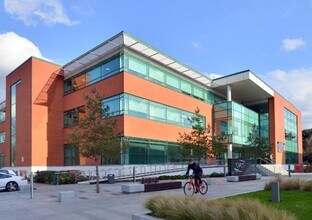 Wilmslow Rd, Manchester à louer Photo de l’immeuble– Image 1 sur 5