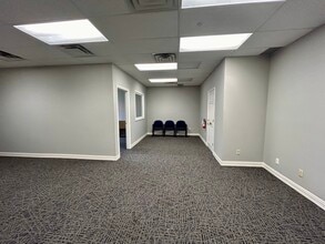 310 Main St E, Milton, ON à louer Photo intérieure– Image 2 sur 6