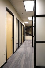 17050-17120 Pilkington Rd, Lake Oswego, OR à louer Photo intérieure– Image 2 sur 5