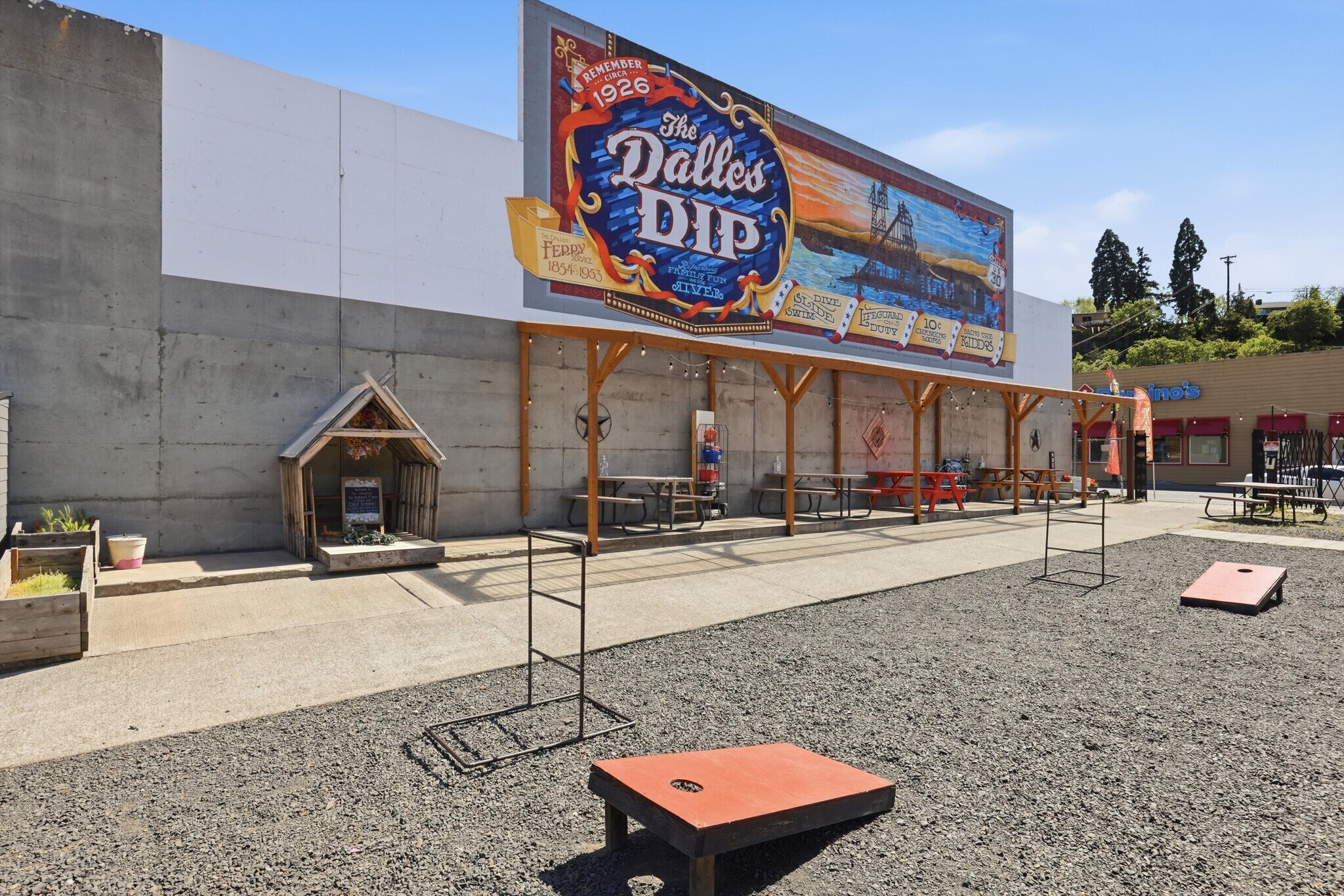 801 E 2nd St, The Dalles, OR à vendre Photo de l’immeuble– Image 1 sur 18