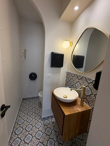 Bureau dans Paris à vendre - Photo de l’immeuble – Image 3 sur 5