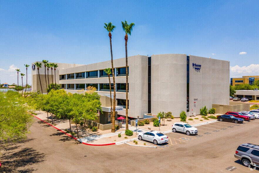18444 N 25th Ave, Phoenix, AZ à louer - Photo de l’immeuble – Image 1 sur 7