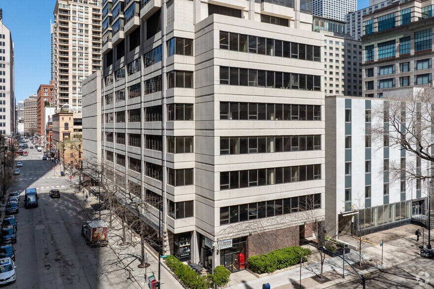 40 E Huron St, Chicago, IL à louer - Photo de l’immeuble – Image 1 sur 24