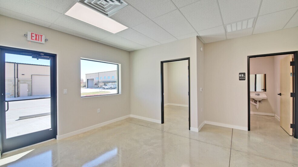 720 S Bell Blvd, Cedar Park, TX à louer - Photo de l’immeuble – Image 3 sur 20