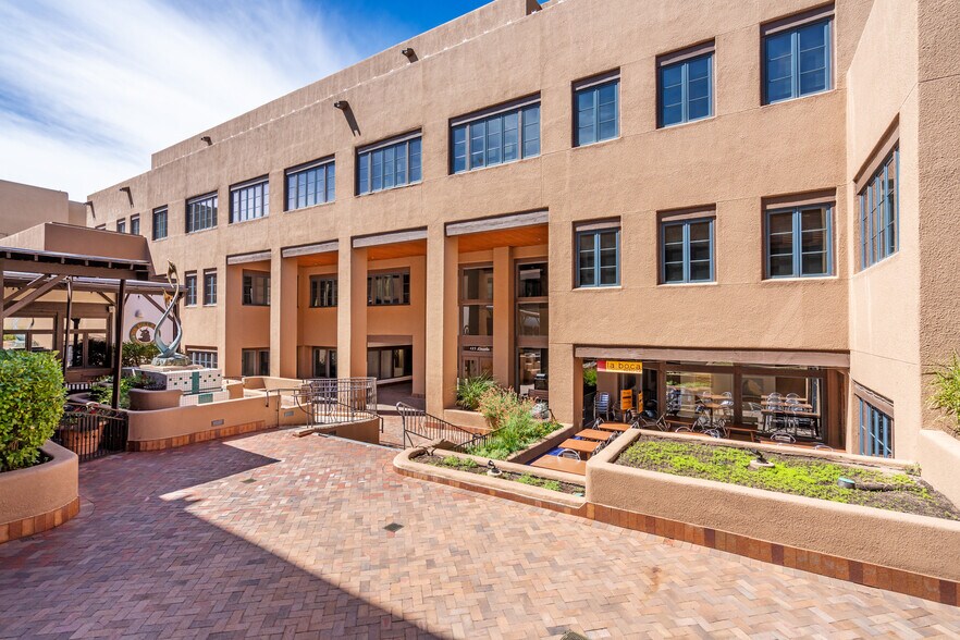 125 Lincoln Ave, Santa Fe, NM à louer - Photo de l’immeuble – Image 3 sur 30