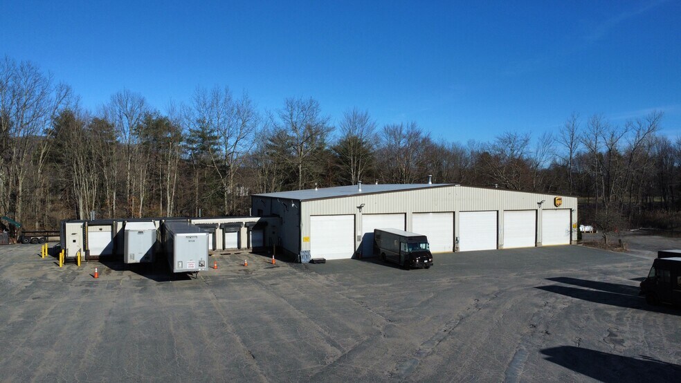 43 Whately Rd, South Deerfield, MA à vendre - Photo de l’immeuble – Image 3 sur 14