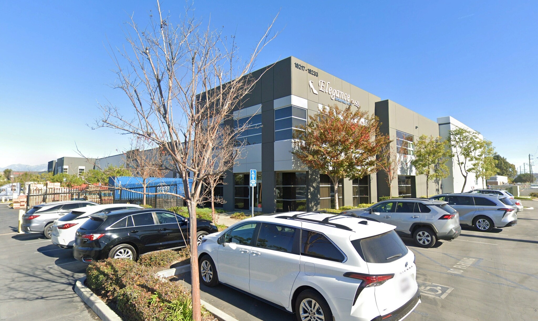 18217-18233 E Railroad St, City of Industry, CA à louer Photo intérieure– Image 1 sur 3