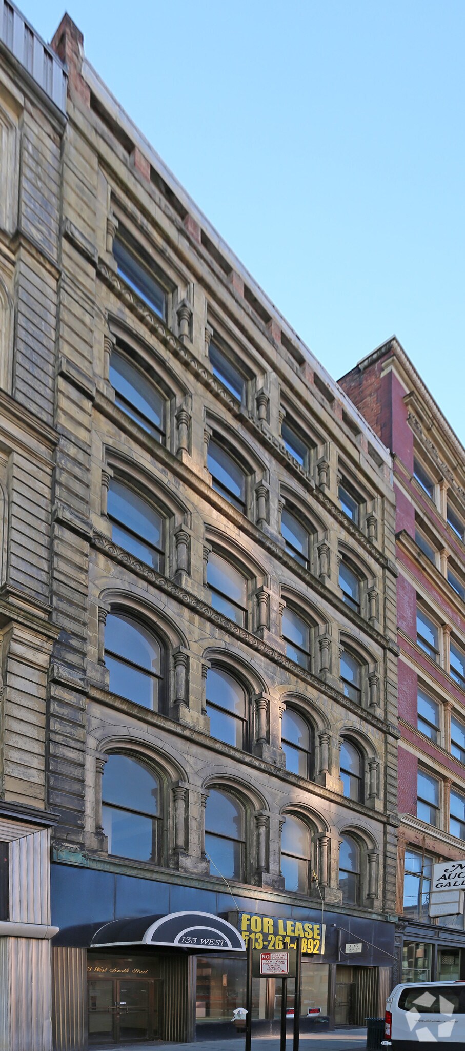 133-135 W 4th St, Cincinnati, OH à louer Photo principale– Image 1 sur 29