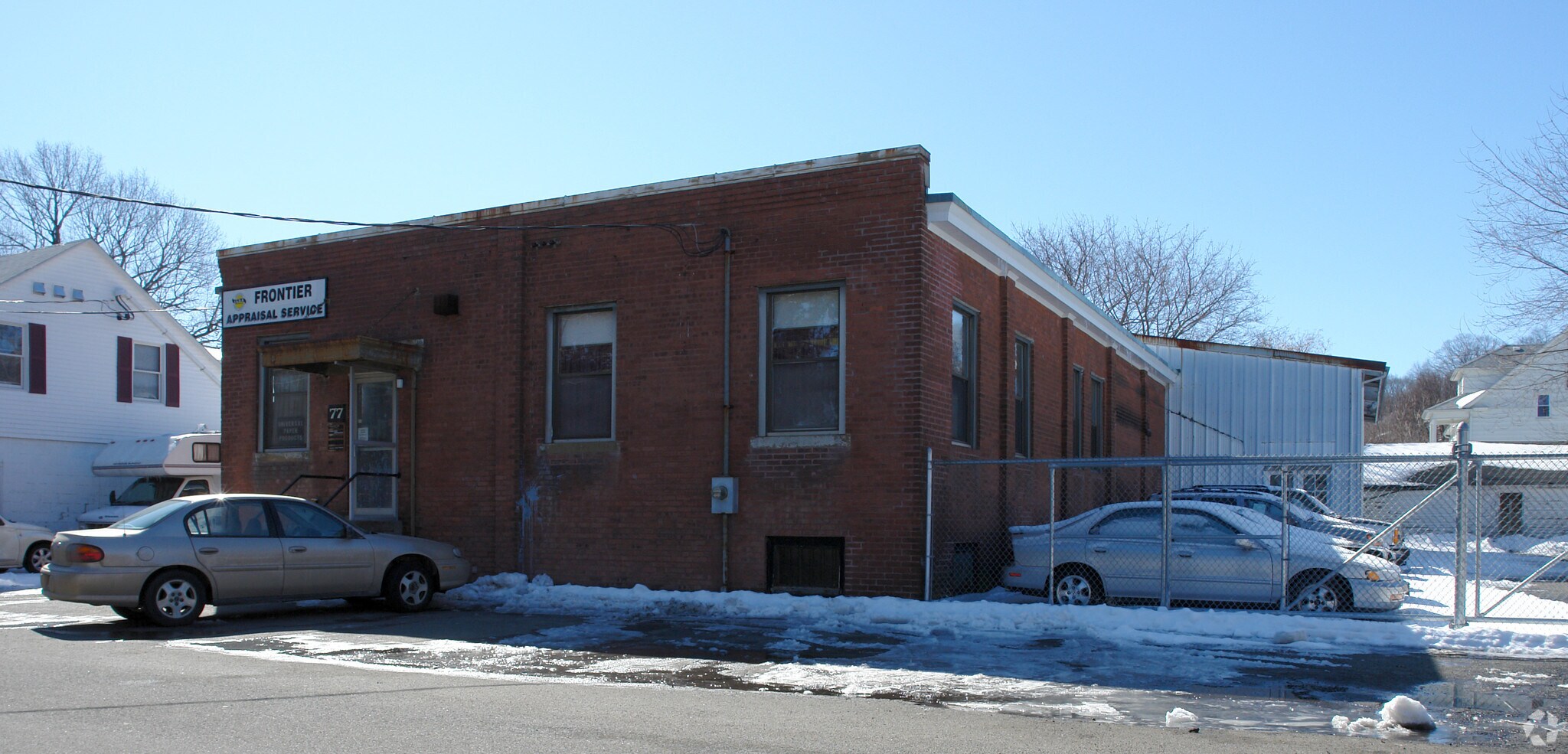77 Meadow St, Holyoke, MA à louer Photo principale– Image 1 sur 18