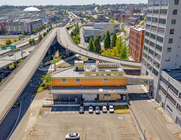 1441 Court A, Tacoma, WA à vendre - Photo de l’immeuble – Image 2 sur 4