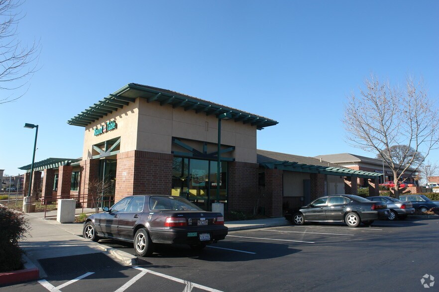 8755 Sierra College Blvd, Roseville, CA à louer - Photo de l’immeuble – Image 2 sur 4