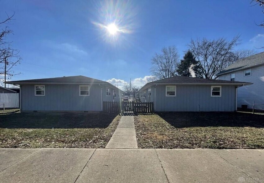 3218 Illinois Ave, Middletown, OH à vendre - Photo principale – Image 1 sur 15