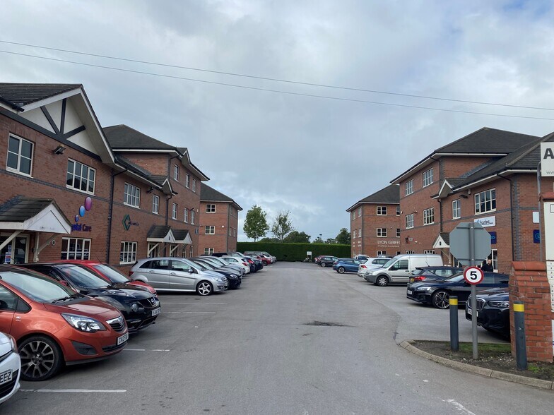 Middlewich Rd, Nantwich à vendre - Photo de l’immeuble – Image 3 sur 5
