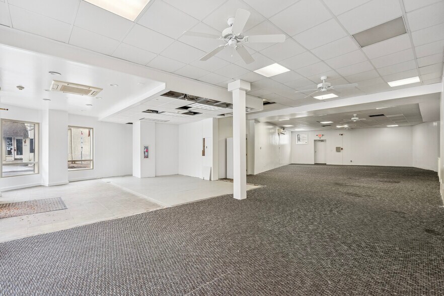 7167 Germantown Ave, Philadelphia, PA à louer - Photo intérieure – Image 2 sur 7
