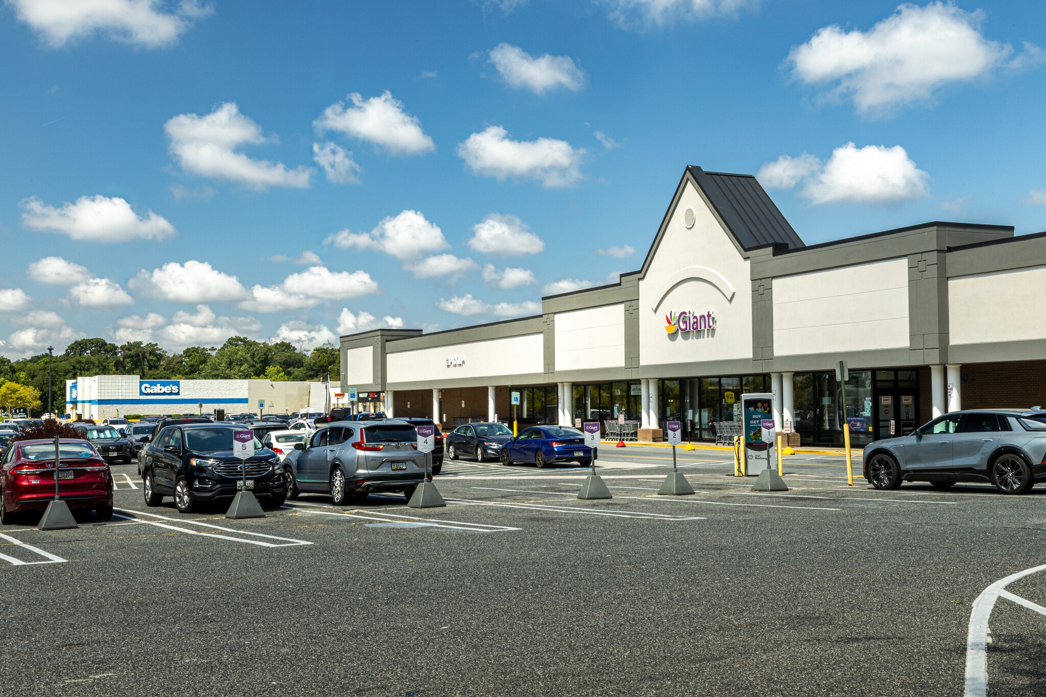 7940-7992 Crain Hwy, Glen Burnie, MD à louer Photo intérieure– Image 1 sur 2
